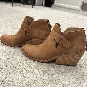 Eileen Fisher booties